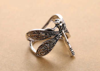 Vintage Dragonfly Insect Alloy Womens Ring For Punk Ring Birthday Christmas Anniversary Party Jewelry Gift Band Anillos